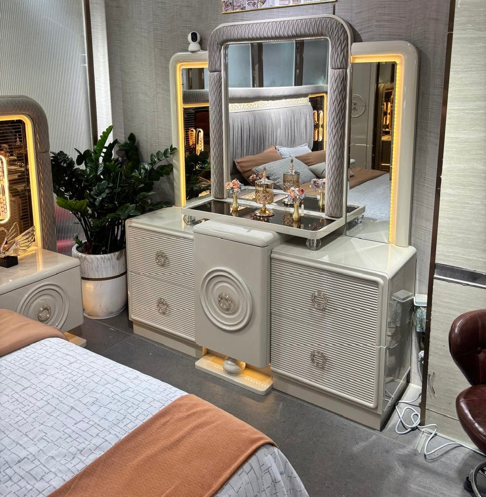 The royal queen dressing table with ottoman