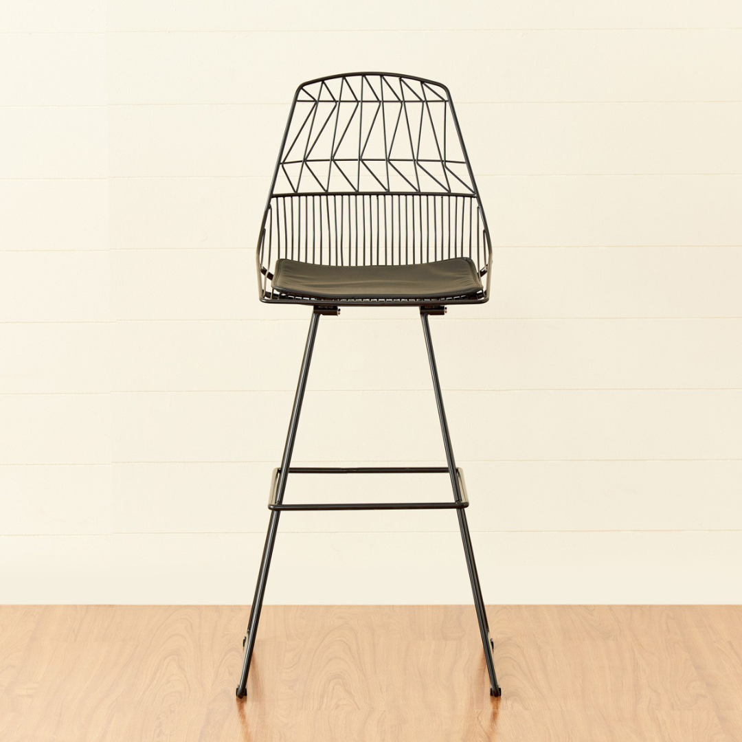 Chic Chateau wire bar stool